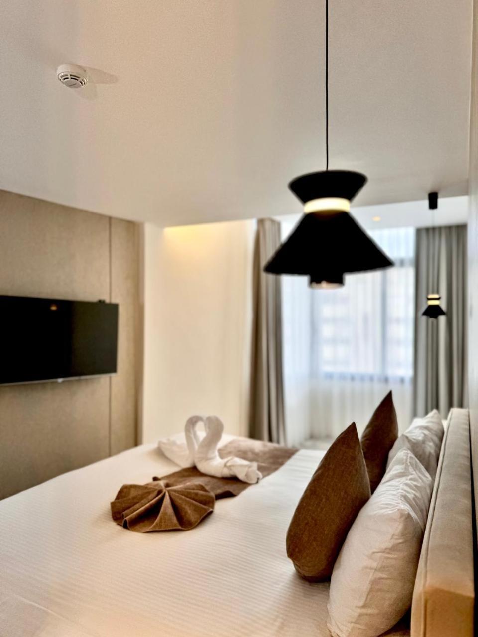 New Merryland Hotel Амман Экстерьер фото