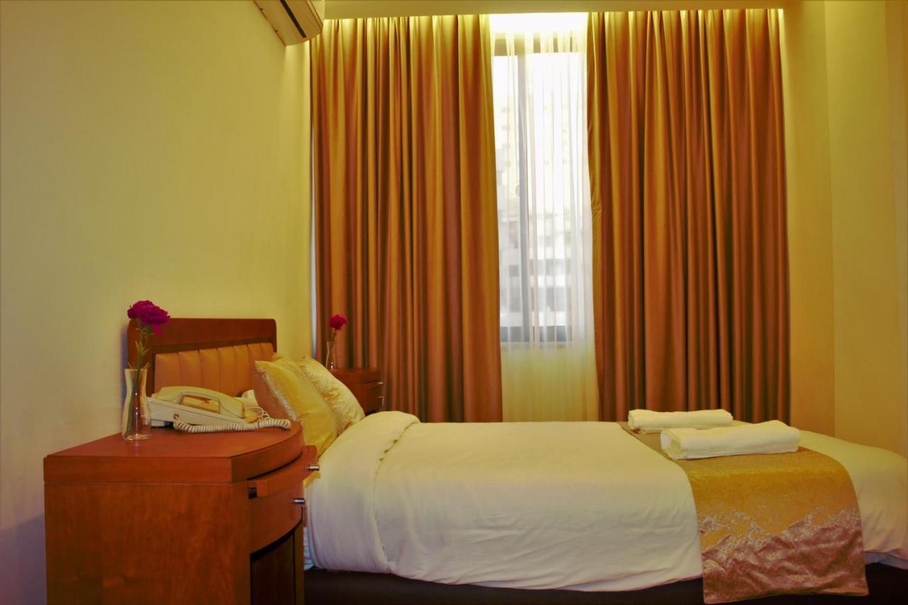 New Merryland Hotel Амман Экстерьер фото
