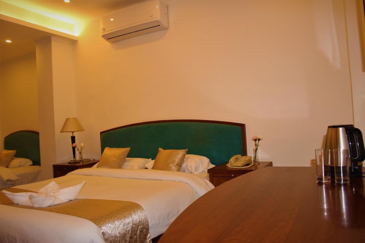 New Merryland Hotel Амман Экстерьер фото